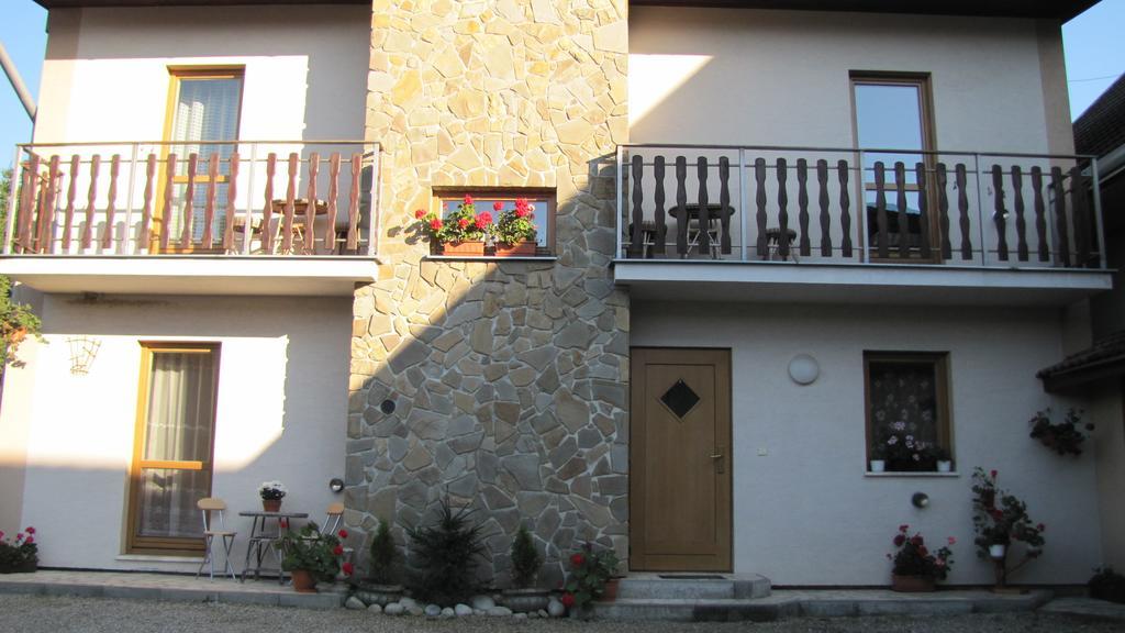 Privat Magdalena Apartment Bešeňová Exterior foto