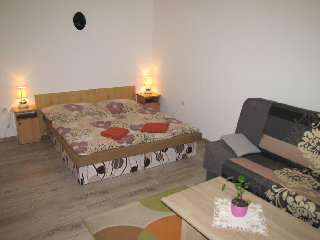 Privat Magdalena Apartment Bešeňová Exterior foto